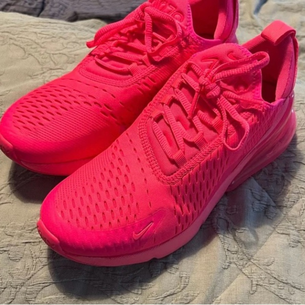 ***SOLD***Nike Air Max 270 size 9